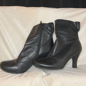 Real leather Biviel black boots with small heel size 9